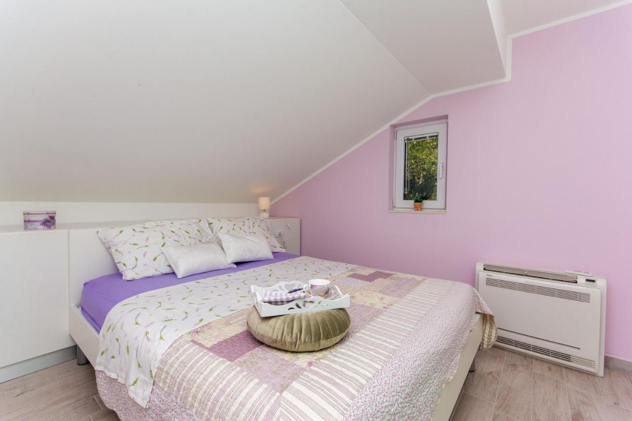 Apartment Lavender Plat 米利尼 外观 照片