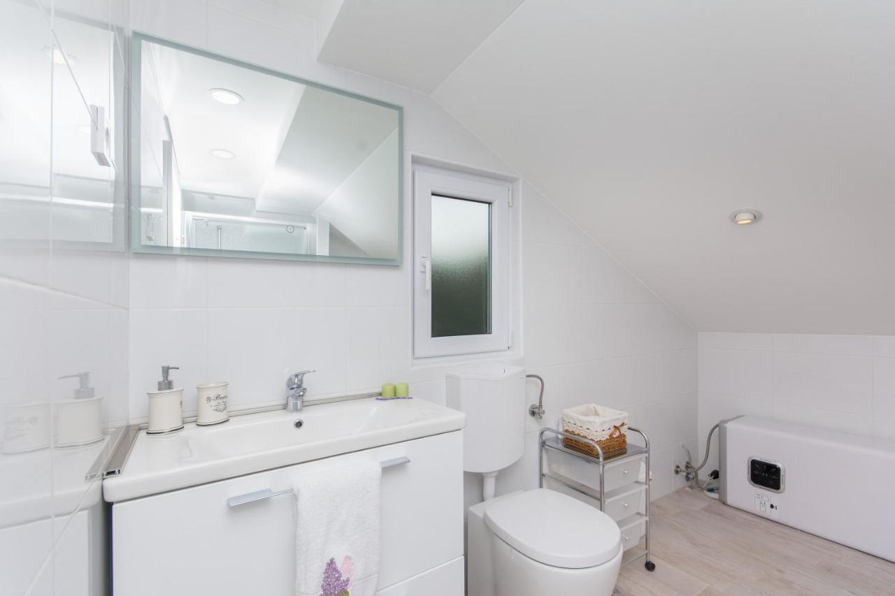 Apartment Lavender Plat 米利尼 外观 照片