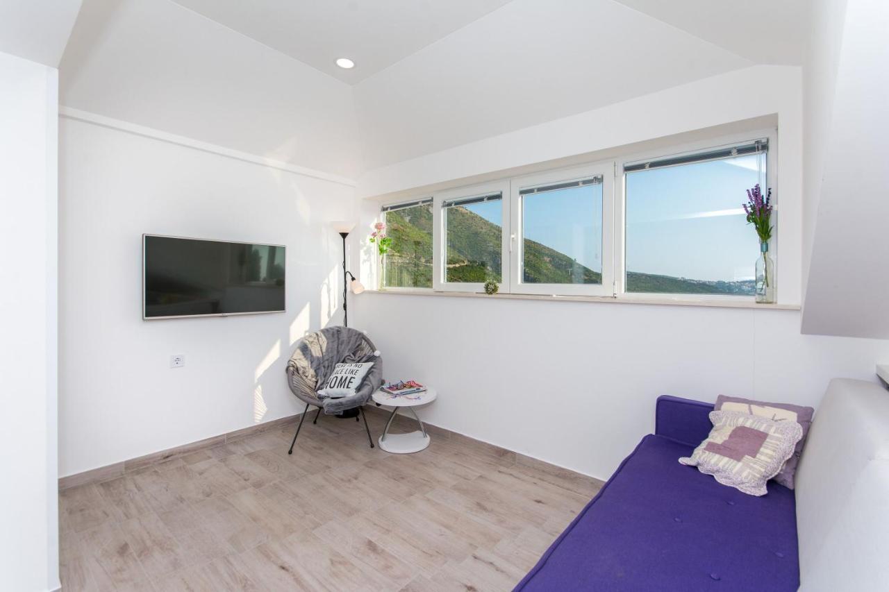 Apartment Lavender Plat 米利尼 外观 照片